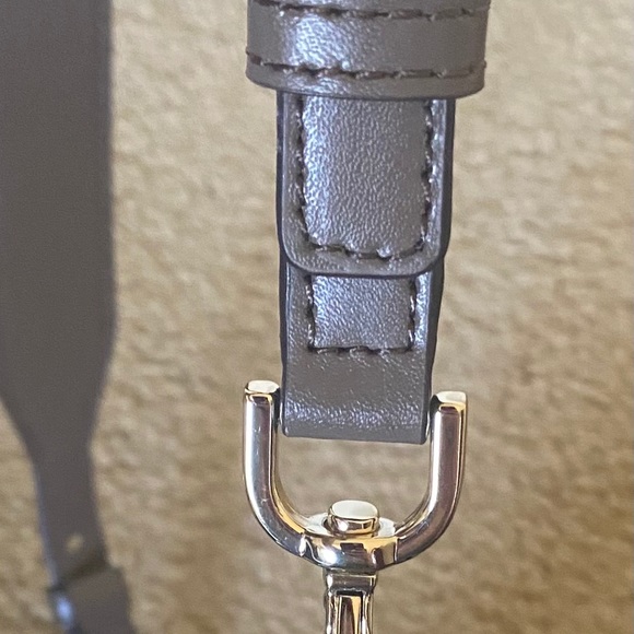 Michael Kors Sloan Chevron Messenger Bag - Picture 5 of 6